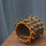 Viens fabriquer une mini-mangeoire à oiseaux en matériau naturel pendant ce "Jeudi des enfants à l’Écomusée" -  Atelier créatif et ludique